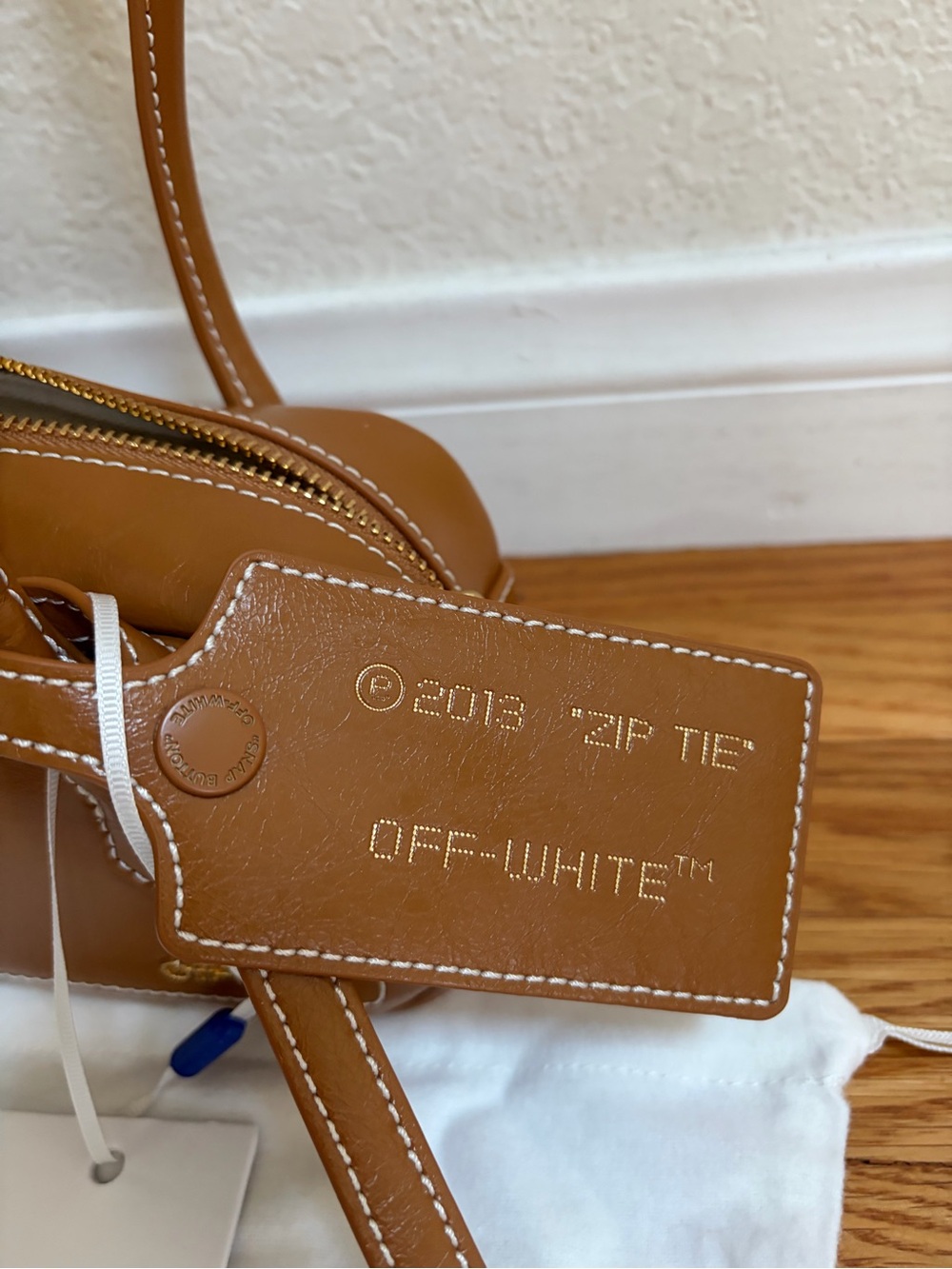 Off-White Caramel Leather Shoulder Bag with Top Handles and dust bag - Picture 3 of 5
